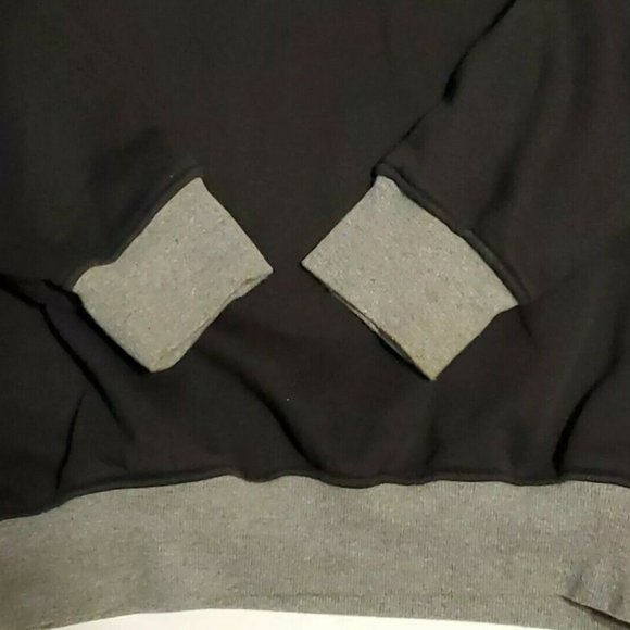 GIII Sports By Carl Banks NHL Licensed Chicago Blackhawks Hockey Sweater XL - Picture 10 of 10